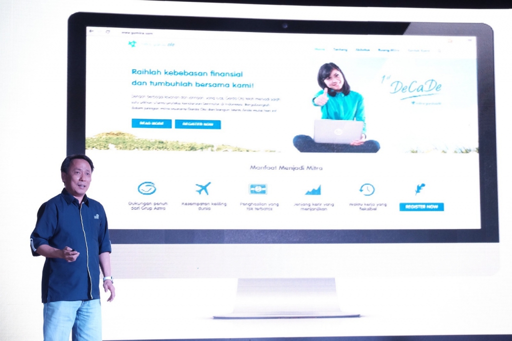 Santosa, CEO Asuransi Astra, saat melakukan peluncuran website gomitra.com (3)